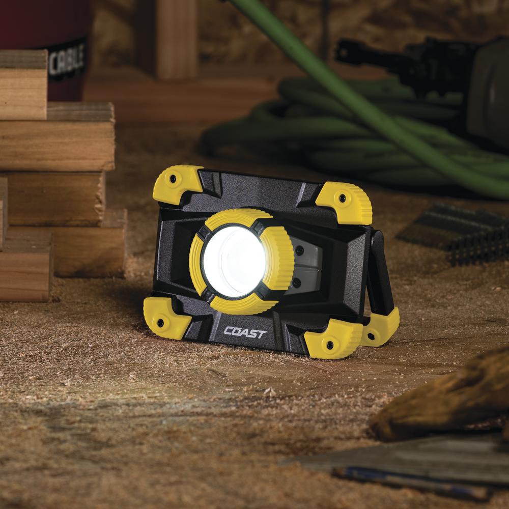 COAST® 1290 Lumen Rechargeable Dual-Power Portable Work Light